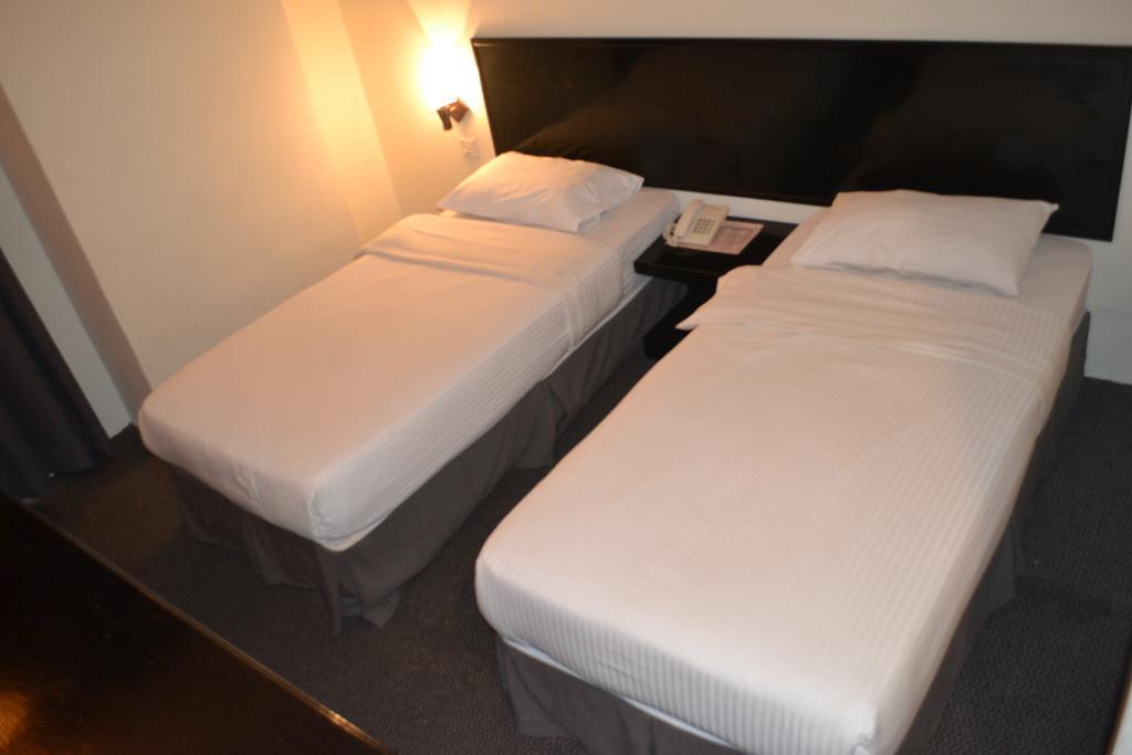 Hotel Sri Sutra - Bandar Sunway 3 Petaling Jaya Exterior foto